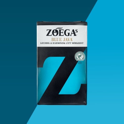 Zoegas Blue Java med en blå bakgrund 