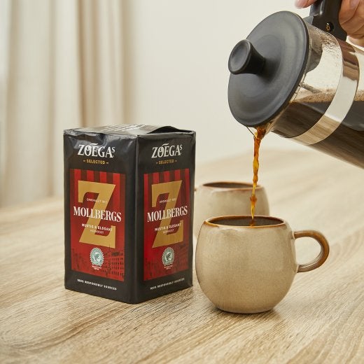 Zoégas Mollbergs och två kaffekoppar